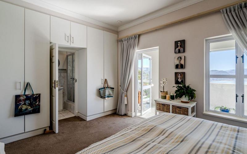 4 Bedroom Property for Sale in Simons Town Western Cape